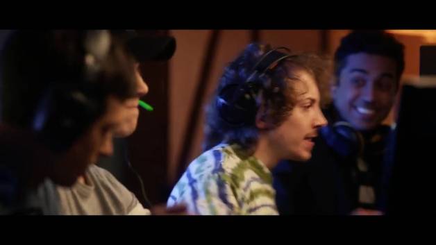 دانلود فیلم قهرمان eHero 2018 با زیرنویس فارسی + لینک دانلود