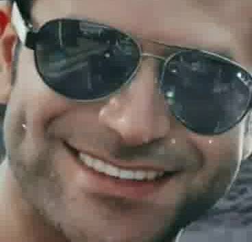 روزبه حصاری