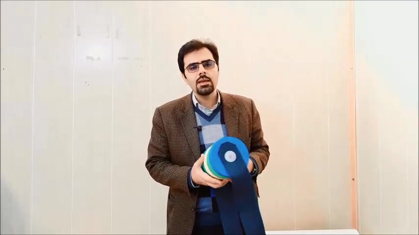 برای بازتوانی زانو در آب چه وسیله ای مناسب است؟